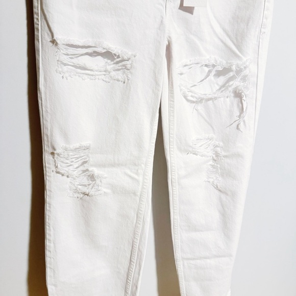 Good American - White Good 90’s Loose Fit Distressed Jeans - Picture 3 of 6